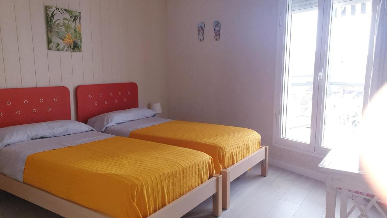 Apartamento Playa Llevant Mejor Zona Salou Bagian luar foto
